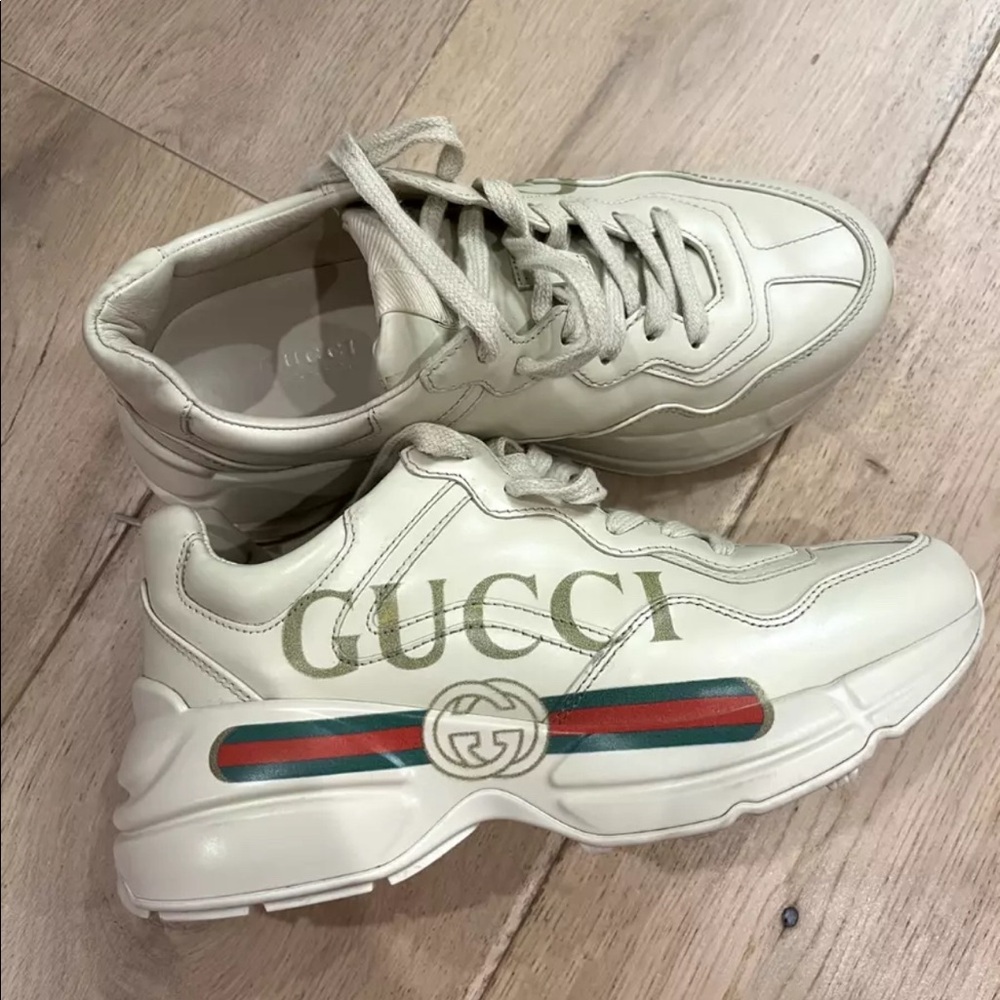 Authentic Gucci Rhyton Leather Sneaker Logo W